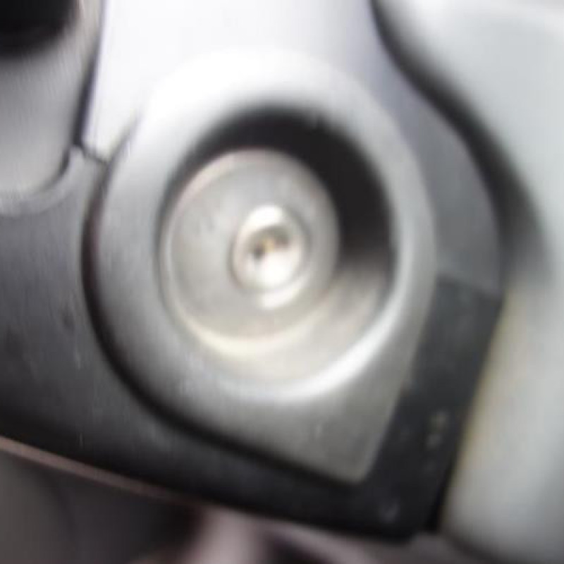Pretensionneur de ceinture avant droit RENAULT LAGUNA 1 Photo n°11