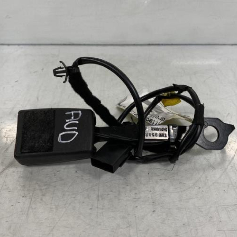 Attache ceinture avant droit FIAT BRAVO 2 Photo n°1