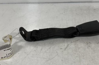 Attache ceinture arriere droit FORD FIESTA 2