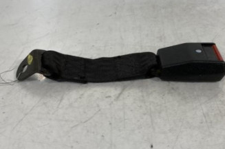 Attache ceinture arriere gauche FORD FIESTA 2