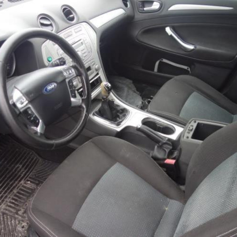Ceinture arriere gauche FORD MONDEO 3 Photo n°8