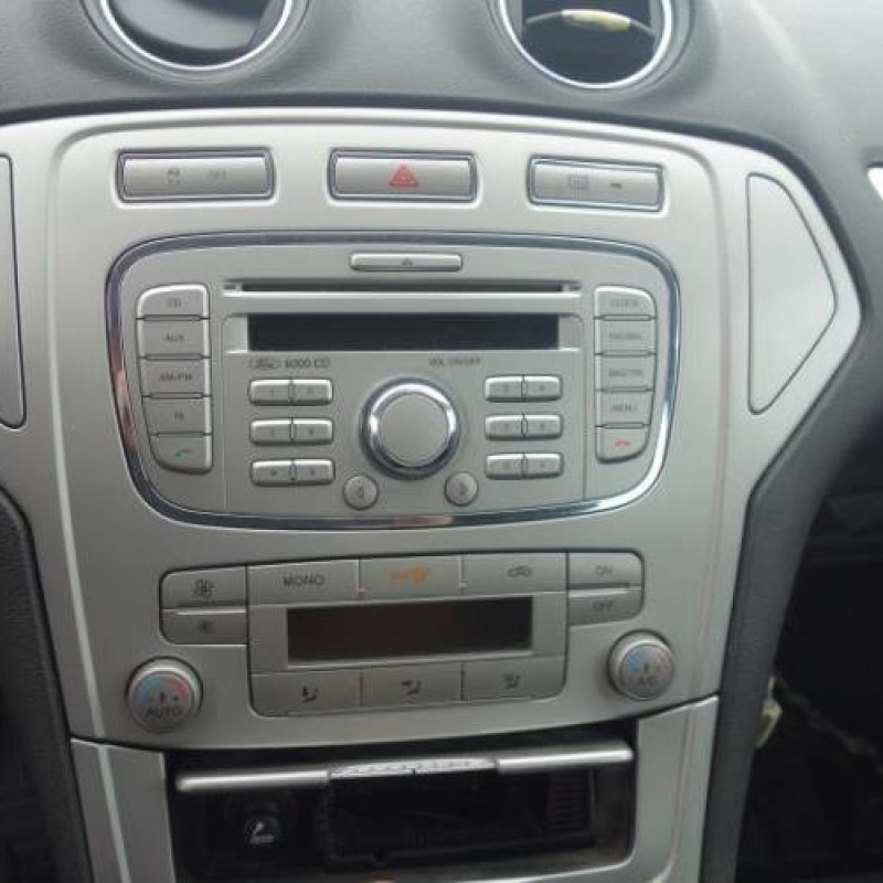 Ceinture arriere gauche FORD MONDEO 3 Photo n°10