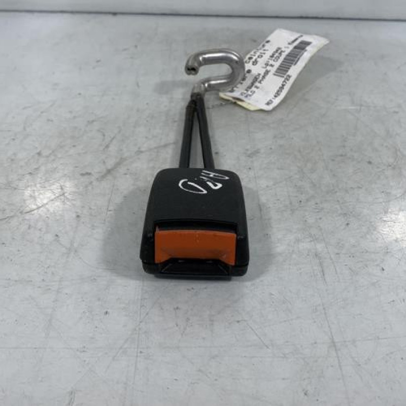 Attache ceinture arriere droit VOLKSWAGEN POLO 2 Photo n°1
