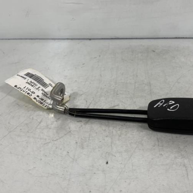 Attache ceinture arriere droit VOLKSWAGEN POLO 2 Photo n°3