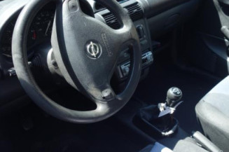 Custode arriere droit OPEL CORSA B