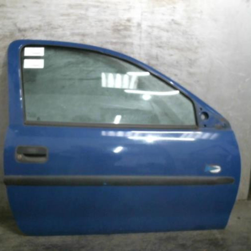 Porte avant droit OPEL CORSA B Photo n°1