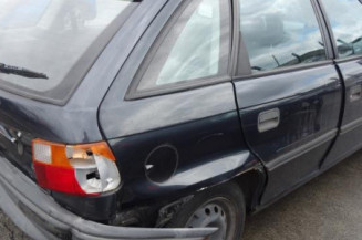Ceinture arriere gauche OPEL ASTRA F