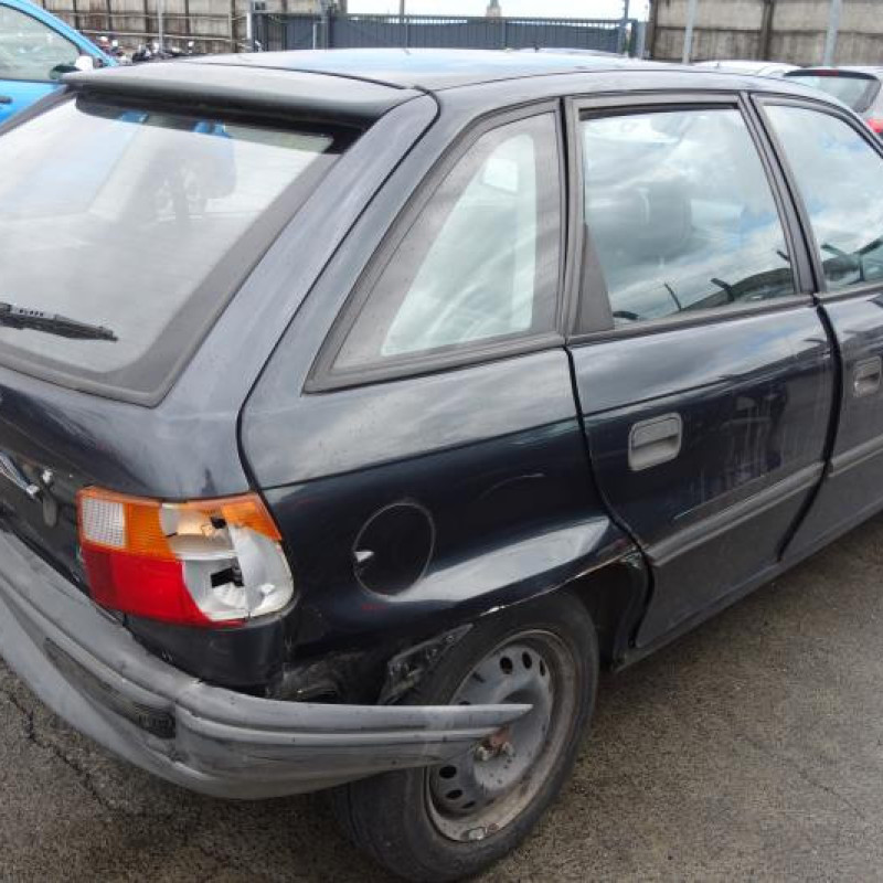 Ceinture arriere gauche OPEL ASTRA F Photo n°6