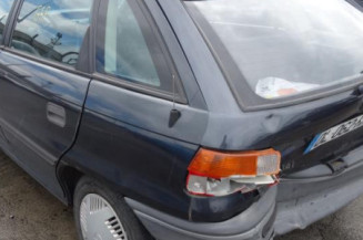Ceinture arriere gauche OPEL ASTRA F