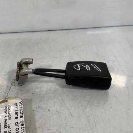 Attache ceinture arriere droit VOLKSWAGEN PASSAT 4 Photo n°1