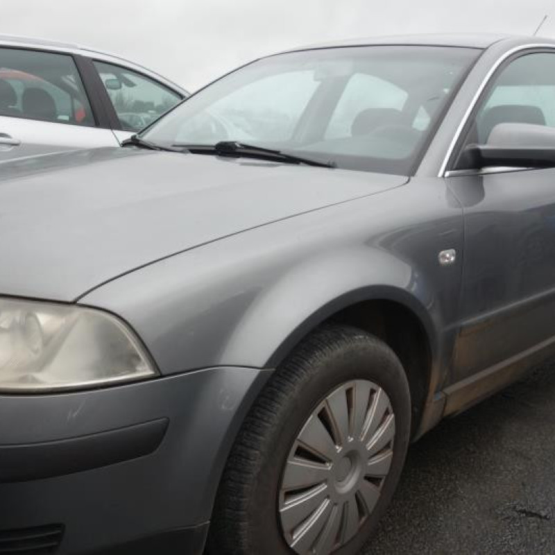 Pretensionneur de ceinture arriere gauche VOLKSWAGEN PASSAT 4 Photo n°4