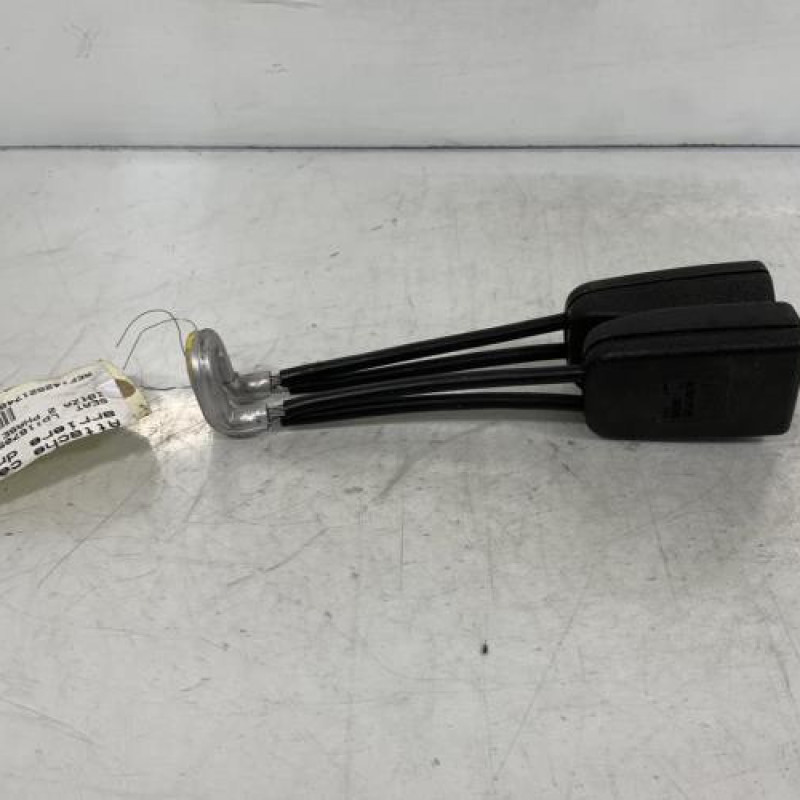 Attache ceinture arriere droit SEAT IBIZA 2 Photo n°3
