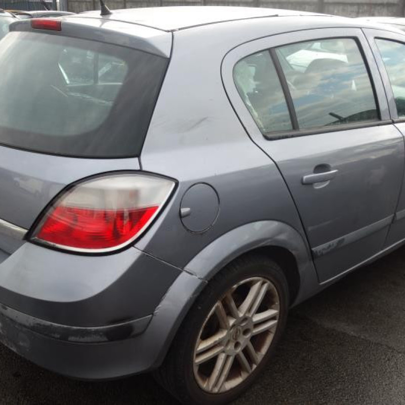Ceinture arriere droit OPEL ASTRA H Photo n°6