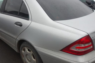 Pretensionneur de ceinture avant droit MERCEDES CLASSE C 203
