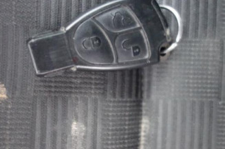 Pretensionneur de ceinture avant droit MERCEDES CLASSE C 203