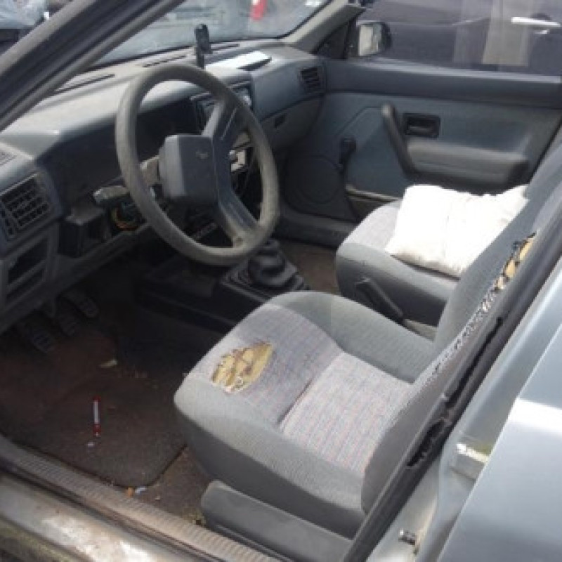 Ceinture arriere droit RENAULT R19 Photo n°8