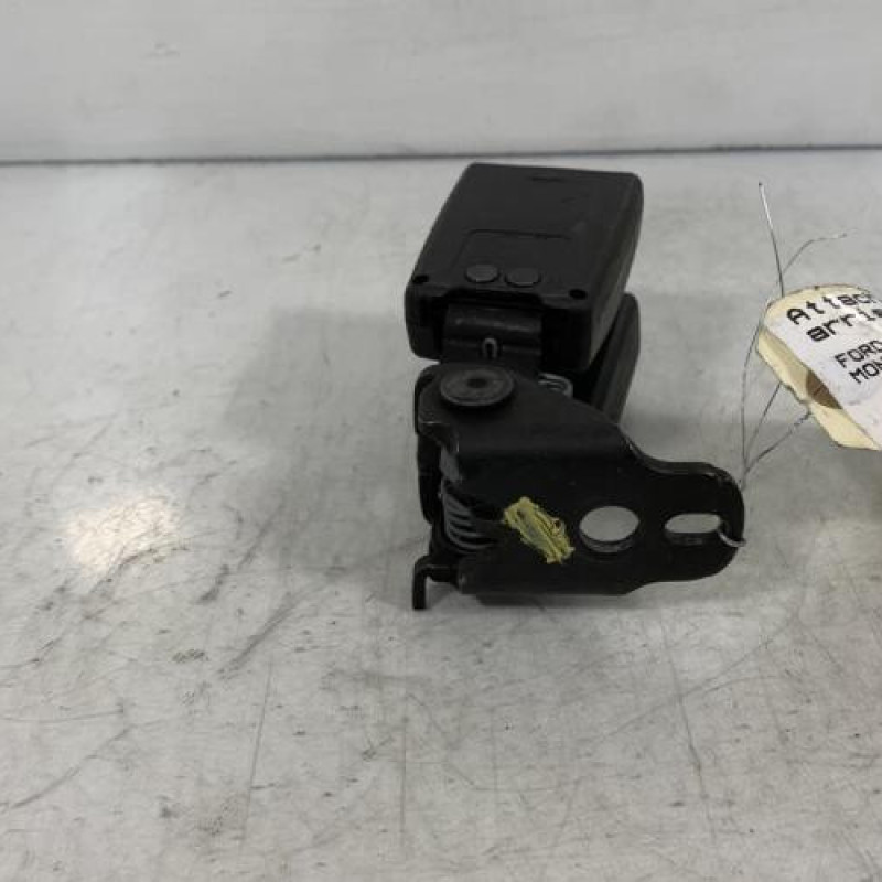 Attache ceinture arriere droit FORD MONDEO 3 Photo n°3