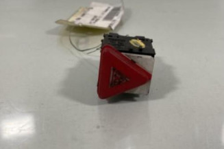 Bouton de warning SKODA FABIA 1 Photo n°1