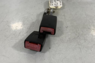 Attache ceinture arriere gauche AUDI A4 2 Photo n°1