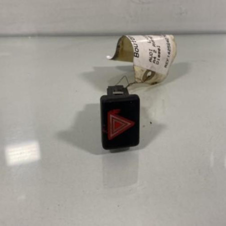 Bouton de warning AUDI A4 2 Photo n°1