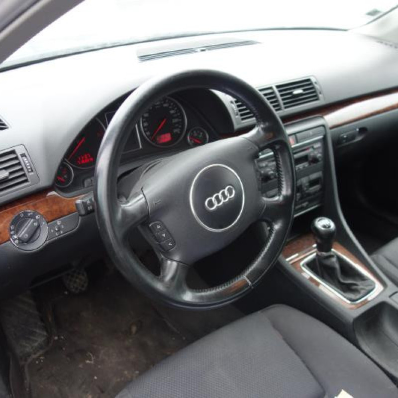 Ceinture arriere gauche AUDI A4 2 Photo n°8