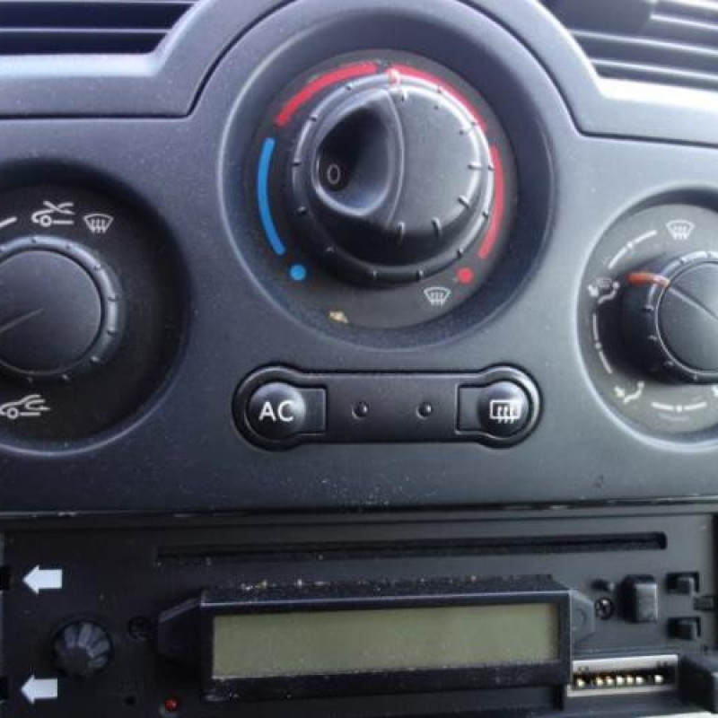 Porte avant droit RENAULT MEGANE 2 Photo n°9