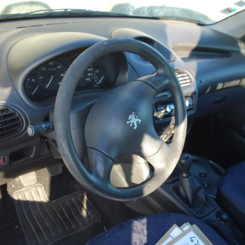 Ceinture arriere droit PEUGEOT 206 Photo n°7