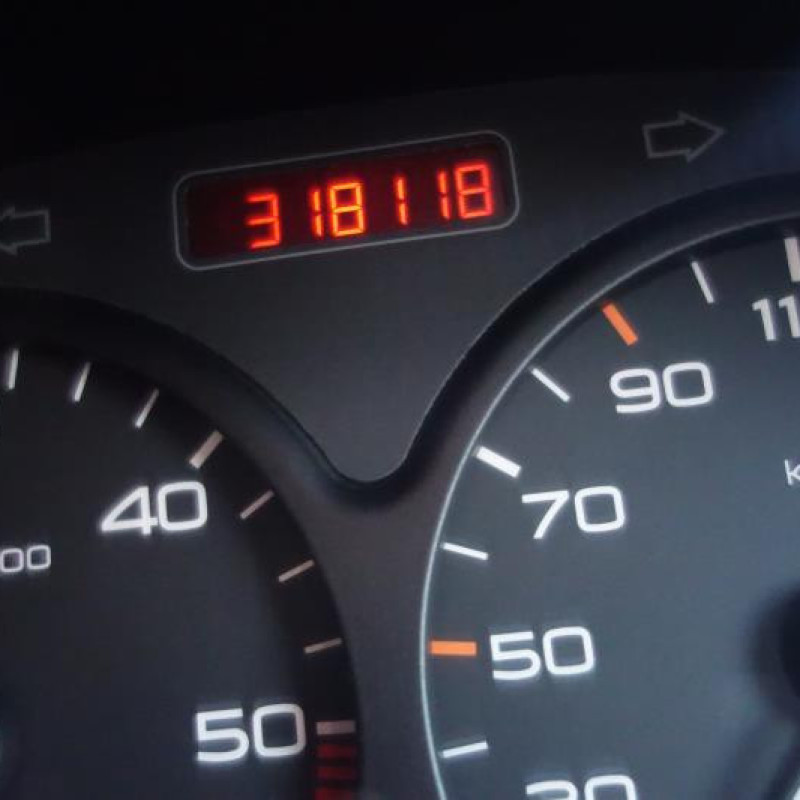 Ceinture arriere droit PEUGEOT 206 Photo n°10