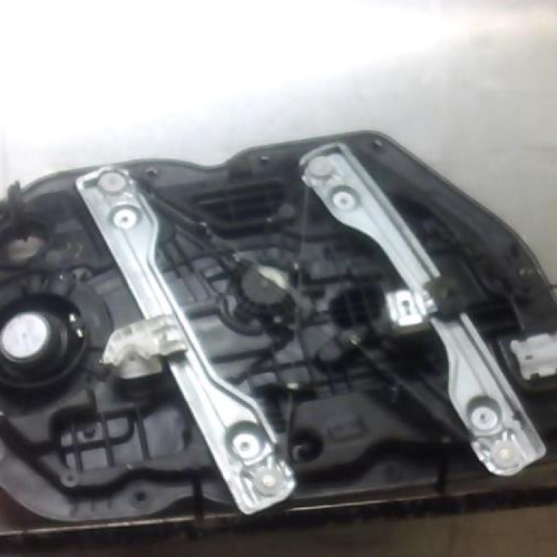 Leve vitre electrique avant droit KIA CEE-D 2 Photo n°2