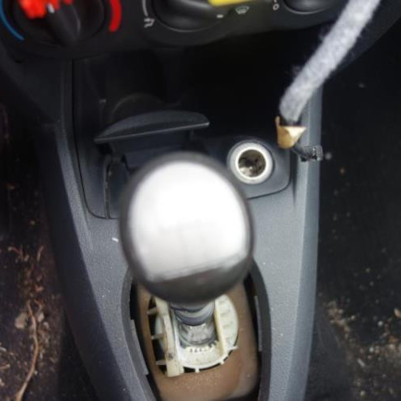 Pivot de moyeu avant droit RENAULT CLIO 2 CAMPUS Photo n°8