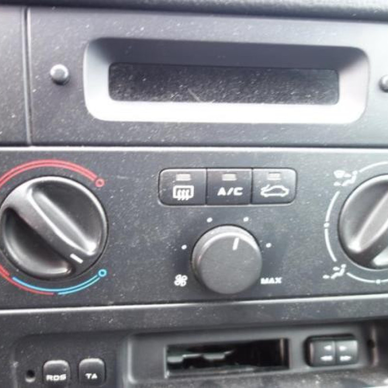 Ceinture arriere gauche PEUGEOT 406 Photo n°10