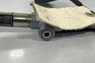 Pretensionneur de ceinture avant droit FORD FIESTA 4