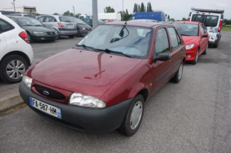 Pretensionneur de ceinture avant droit FORD FIESTA 4