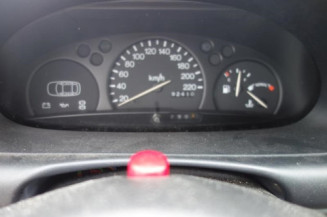 Pretensionneur de ceinture avant droit FORD FIESTA 4