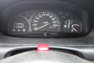 Pretensionneur de ceinture avant droit FORD FIESTA 4