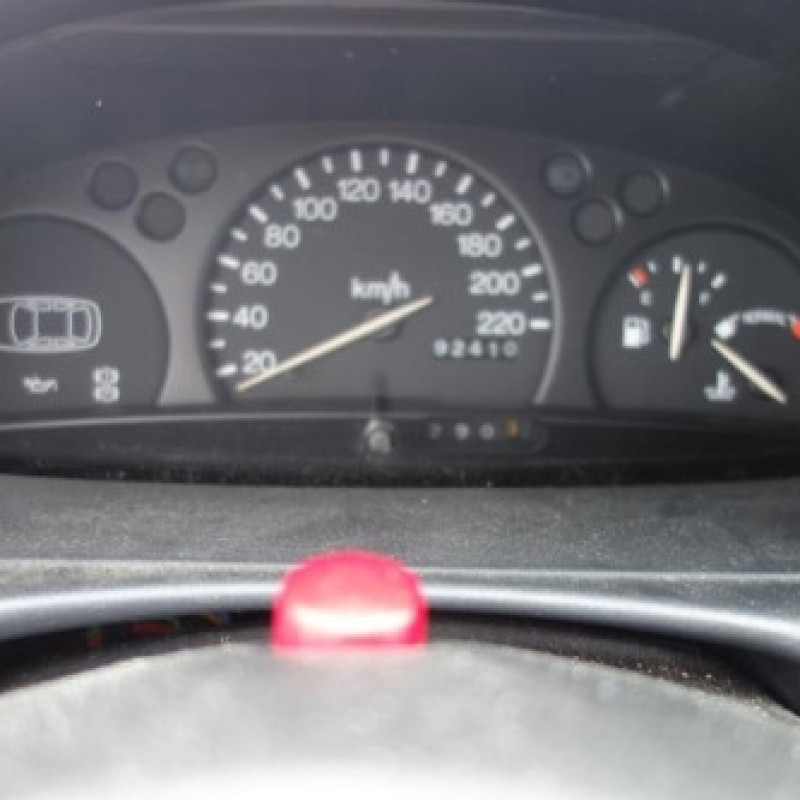 Pretensionneur de ceinture avant droit FORD FIESTA 4 Photo n°10