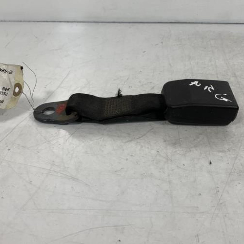 Attache ceinture arriere gauche PEUGEOT 206 Photo n°3