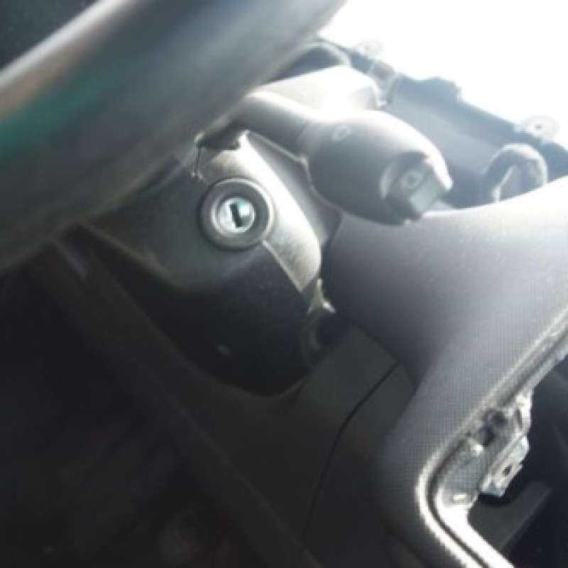 Ceinture arriere gauche VOLKSWAGEN POLO 3 Photo n°12