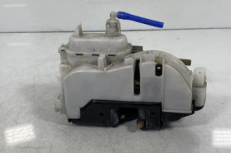 Serrure avant droit VOLKSWAGEN POLO 3
