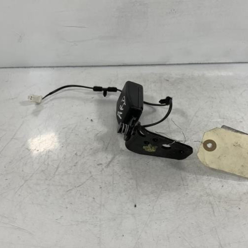 Attache ceinture arriere droit PEUGEOT 508 1 SW Photo n°3