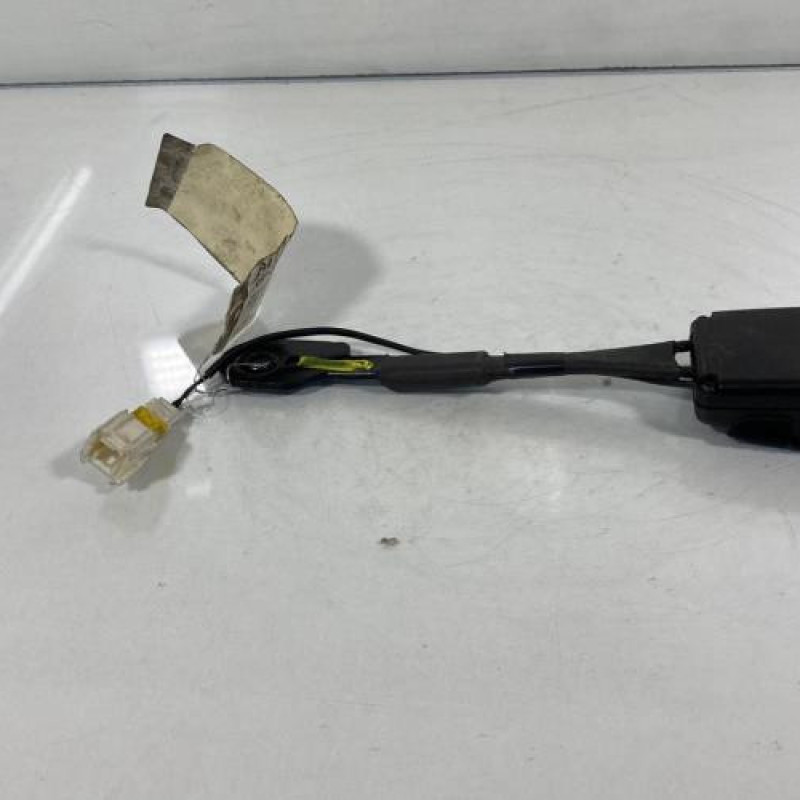 Attache ceinture avant droit PEUGEOT 508 1 SW Photo n°3