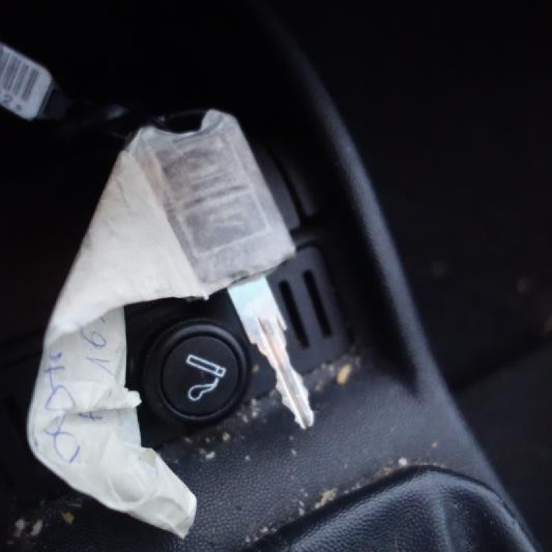 Ceinture arriere droit OPEL CORSA C Photo n°10