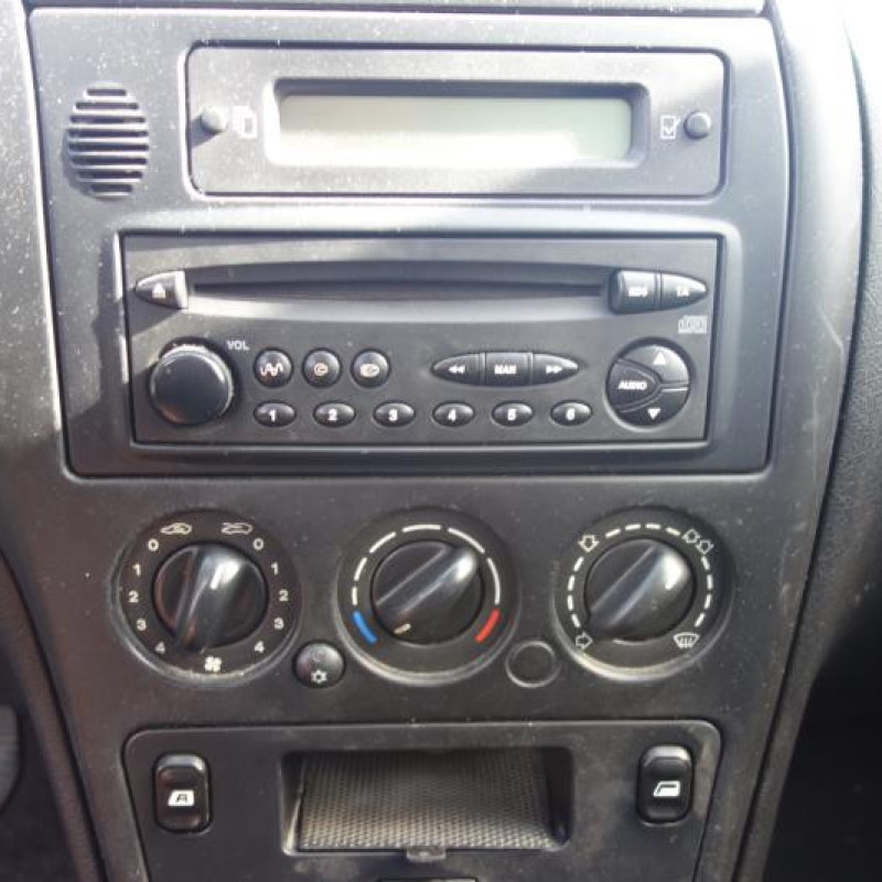 Ceinture arriere gauche CITROEN XSARA Photo n°9