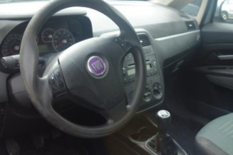 Pretensionneur de ceinture avant droit FIAT GRANDE PUNTO