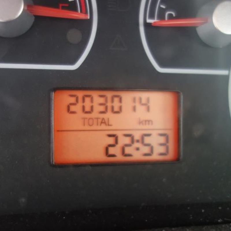 Pretensionneur de ceinture avant droit FIAT GRANDE PUNTO Photo n°10