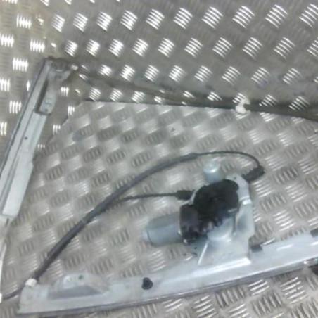 Leve vitre electrique avant gauche RENAULT CLIO 3 Photo n°1