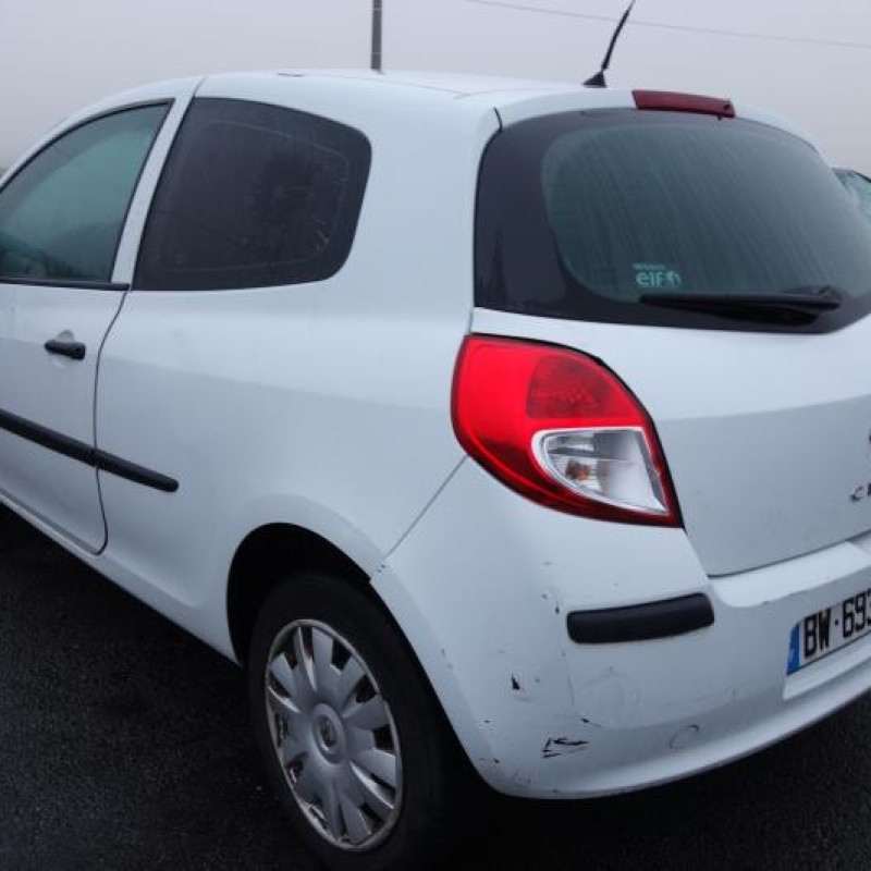 Leve vitre electrique avant gauche RENAULT CLIO 3 Photo n°6
