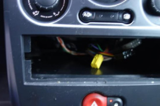 Leve vitre electrique avant gauche RENAULT CLIO 3