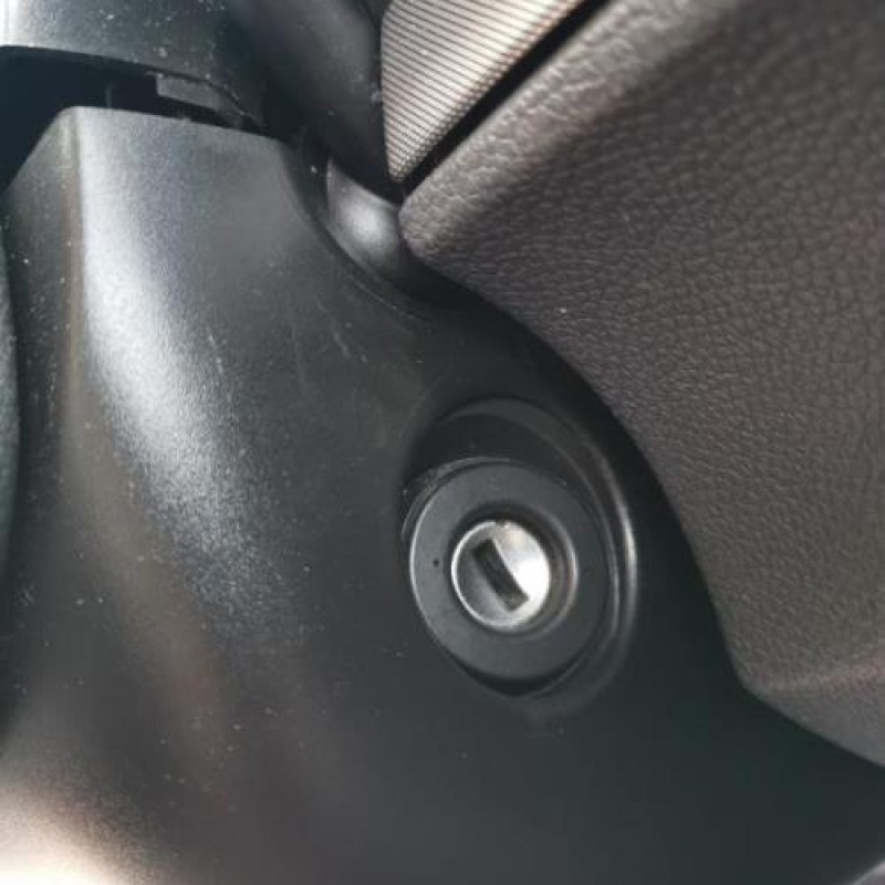 Interrupteur de leve vitre avant droit VOLKSWAGEN GOLF 5 Photo n°13
