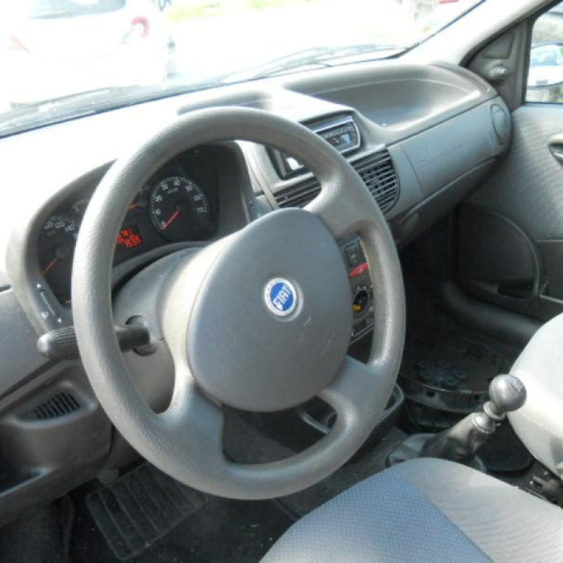 Serrure avant gauche FIAT PUNTO 2 Photo n°8